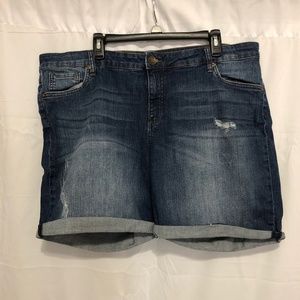 EUC Size 20W Kut from the Kloth Denim Shorts